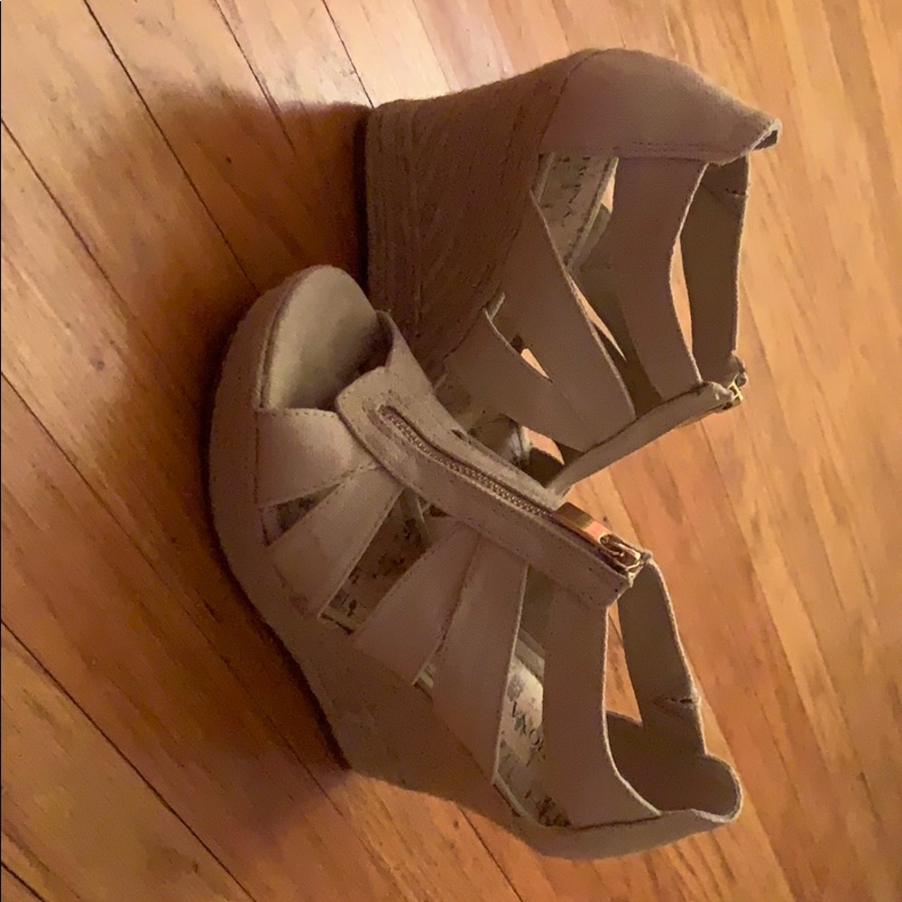 Wedges - Picture 2 of 2